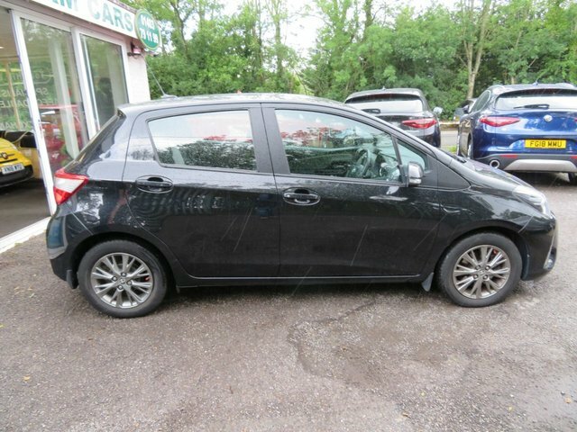 Toyota Yaris Vvt-i Icon Tech Sat Nav , Reverse Camera , Fro Grey #9