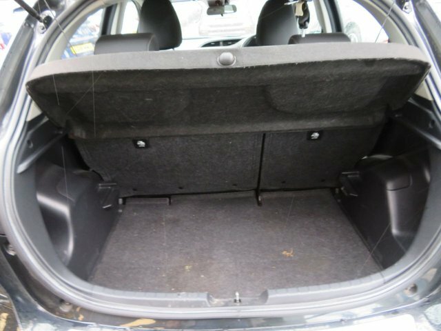 Toyota Yaris Vvt-i Icon Tech Sat Nav , Reverse Camera , Fro Grey #12
