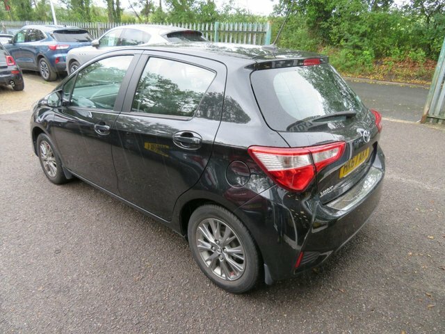 Toyota Yaris 2018 1.5 Vvt-i Icon Tech Hatchback Manu Black #5