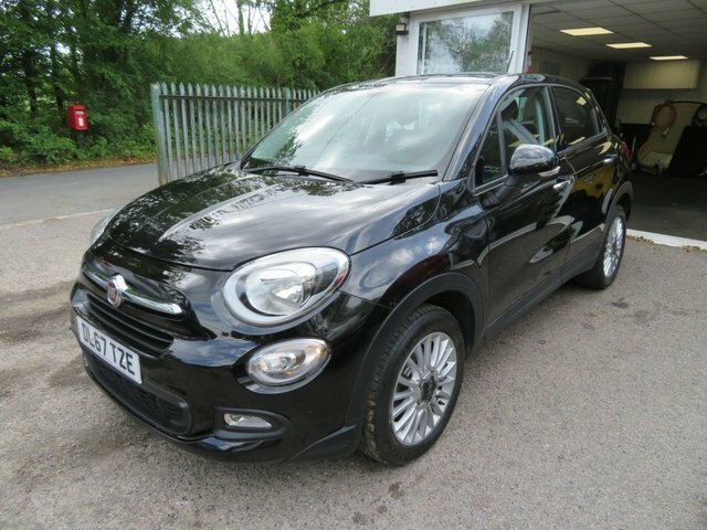 Fiat 500X 2018 1.6 E-torq Pop Star Suv Eur Black #4
