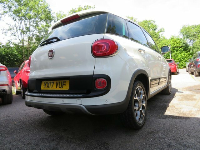 Fiat 500L Pop Red #10