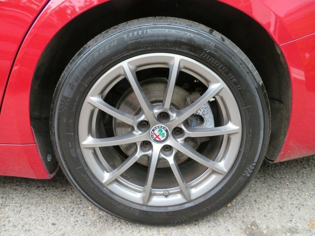 Alfa Romeo Giulia Red #17