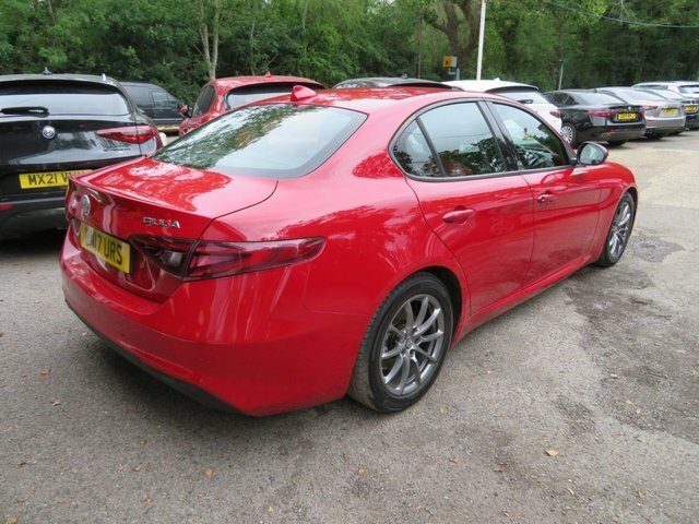 Alfa Romeo Giulia 2017 2.0T Super Saloon Euro 6 Ss Red #3