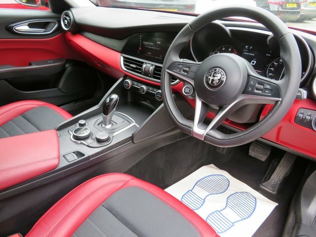 Alfa Romeo Giulia Red #7