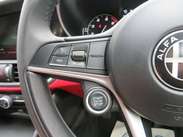 Alfa Romeo Giulia Red #21