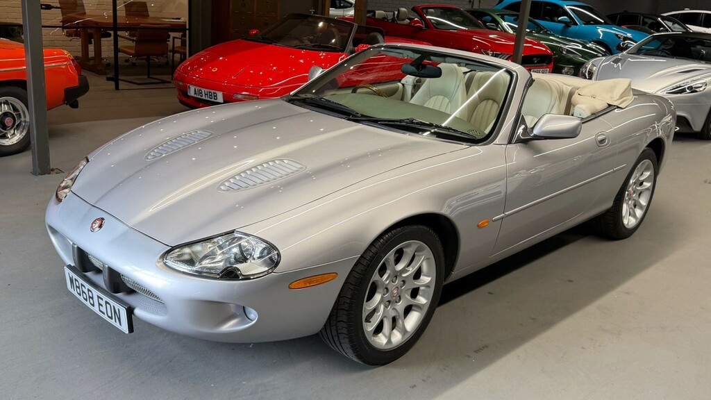 Jaguar XKR Convertible 4.0 Supercharged 2000W Silver #4