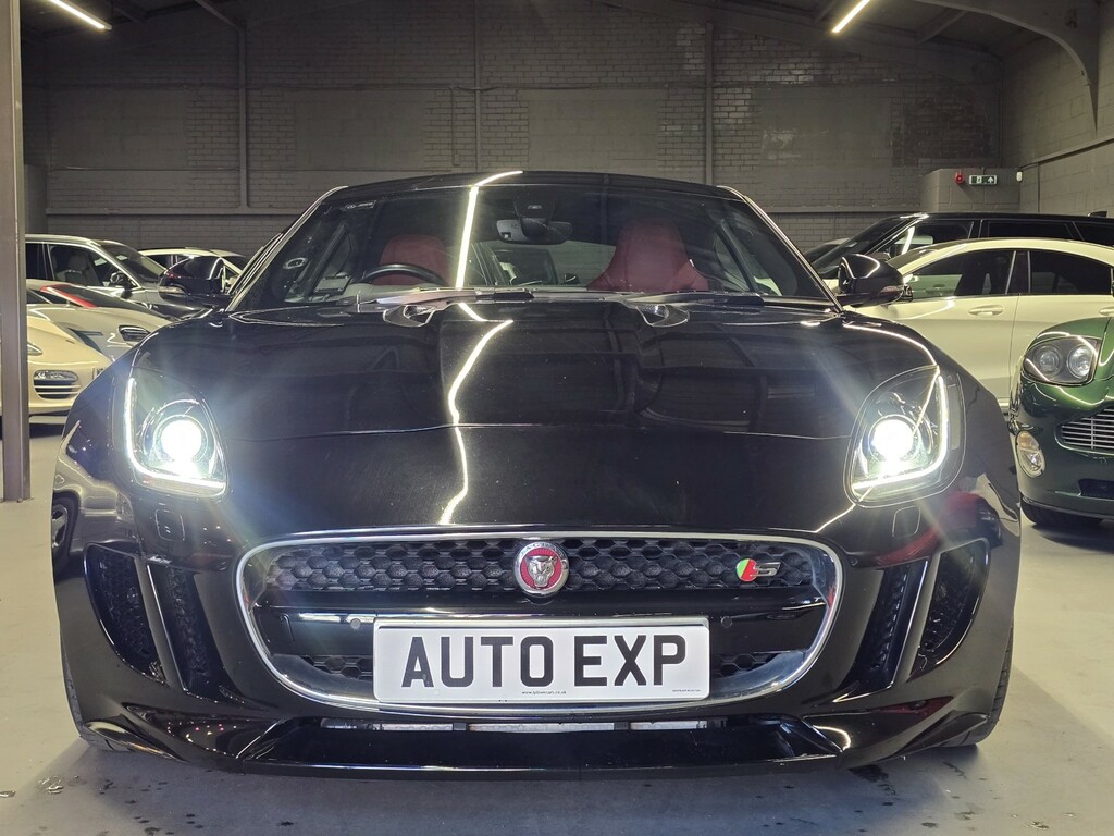 Jaguar F-Type V8 Svr Coupe Black #2