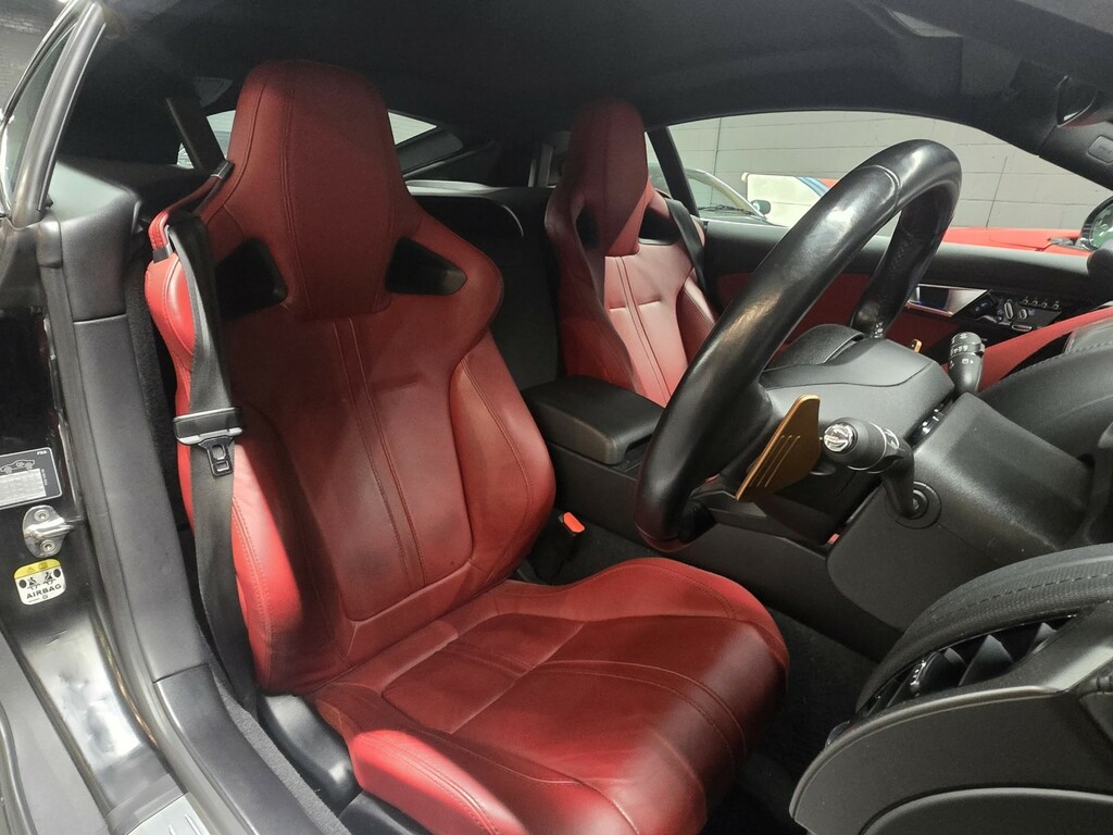 Jaguar F-Type V8 Svr Coupe Black #39