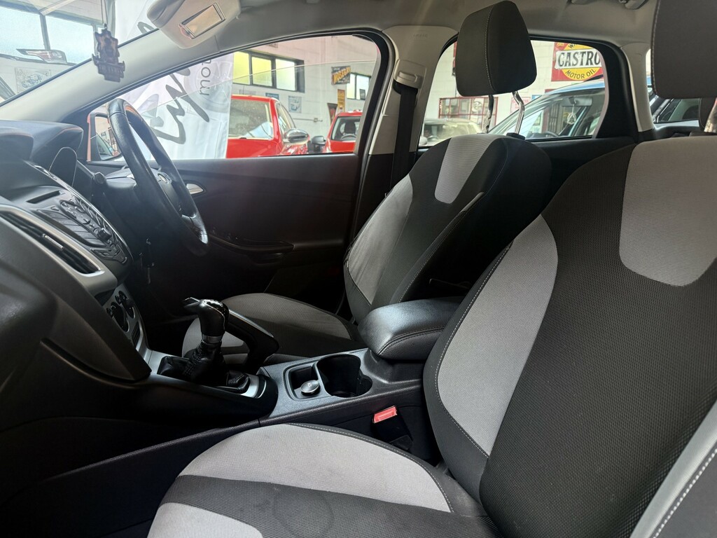 Ford Focus 1.6 Zetec Euro 5 Silver #14