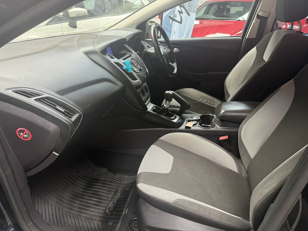 Ford Focus 1.6 Zetec S Tdci 113 Bhp White #9