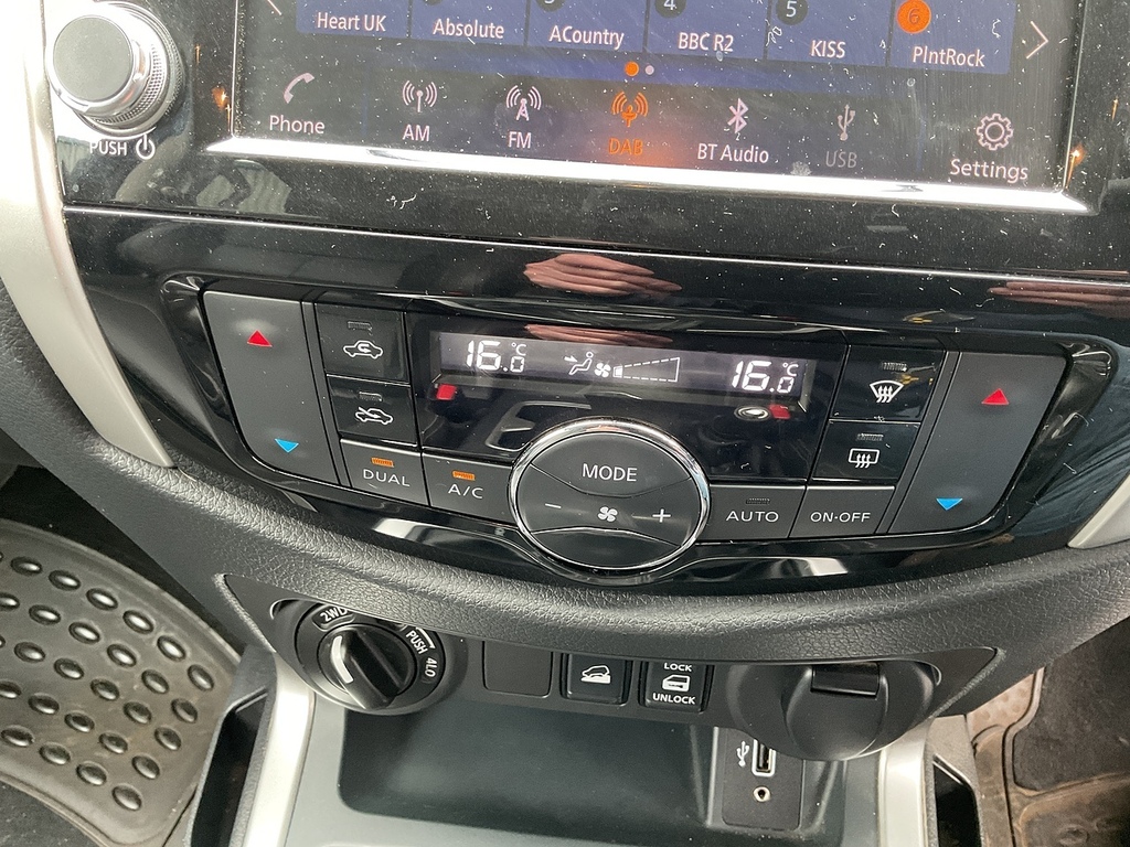 Nissan Navara Dci Tekna Dcb Grey #23