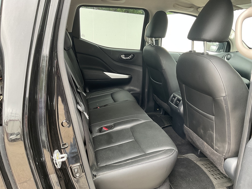 Nissan Navara Dci Tekna Dcb Grey #13