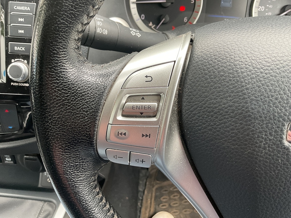 Nissan Navara Dci Tekna Dcb Grey #17