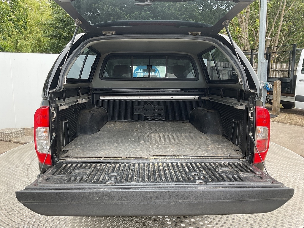 Nissan Navara Dci Tekna Dcb Grey #29