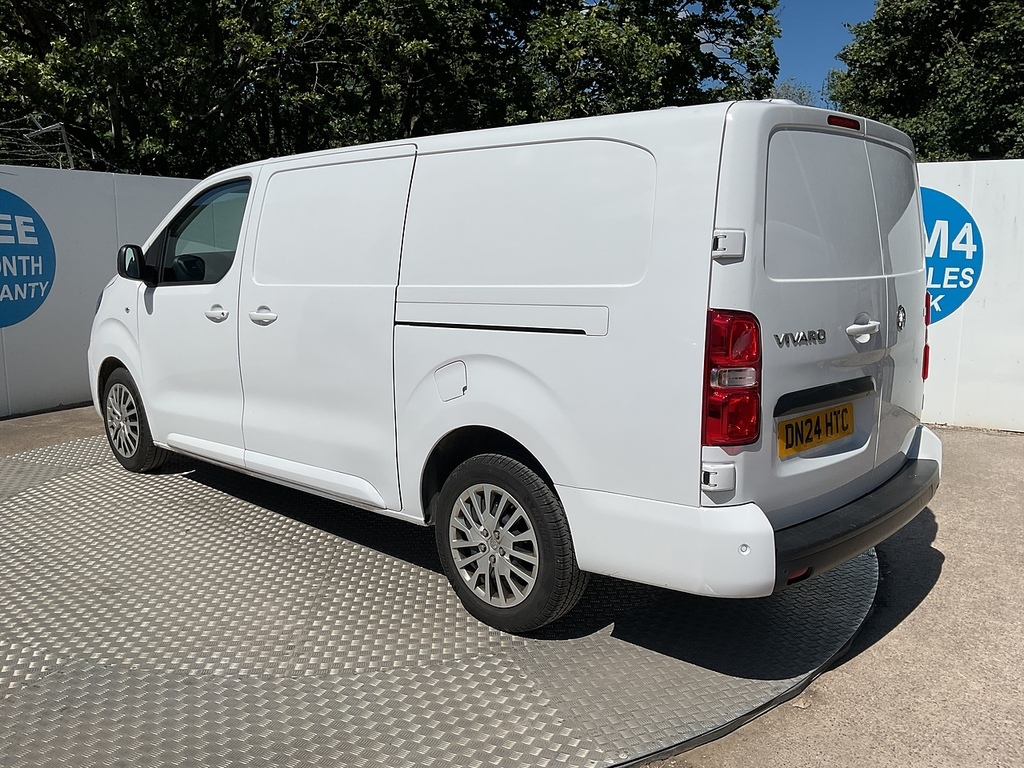 Vauxhall Vivaro Turbo D 3100 Pro Lwb L R Euro 6 U8131 Ulez DN24HTC White #5