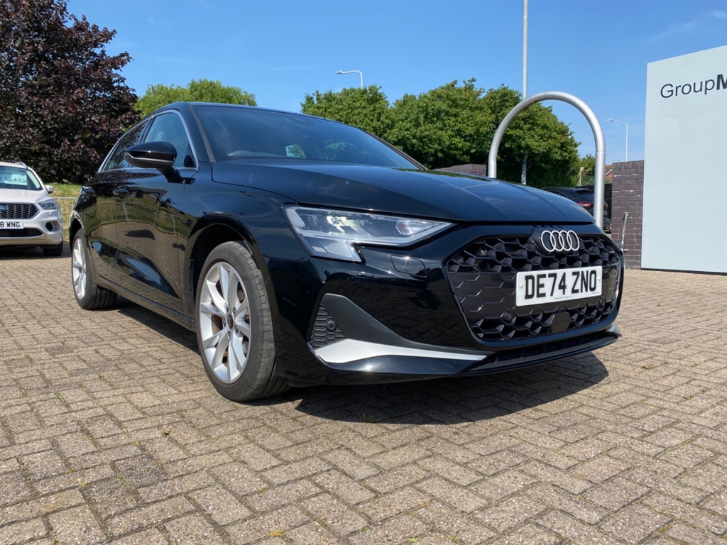 Audi A3 30 Tfsi Sport DE74ZNO Black #5