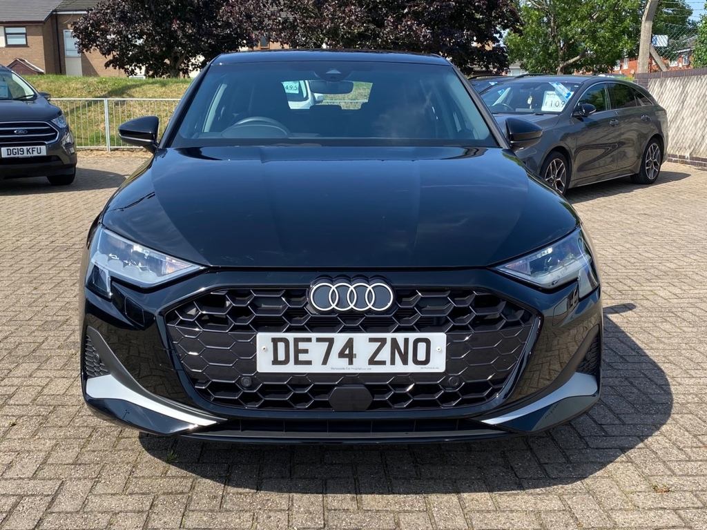 Audi A3 30 Tfsi Sport DE74ZNO Black #2