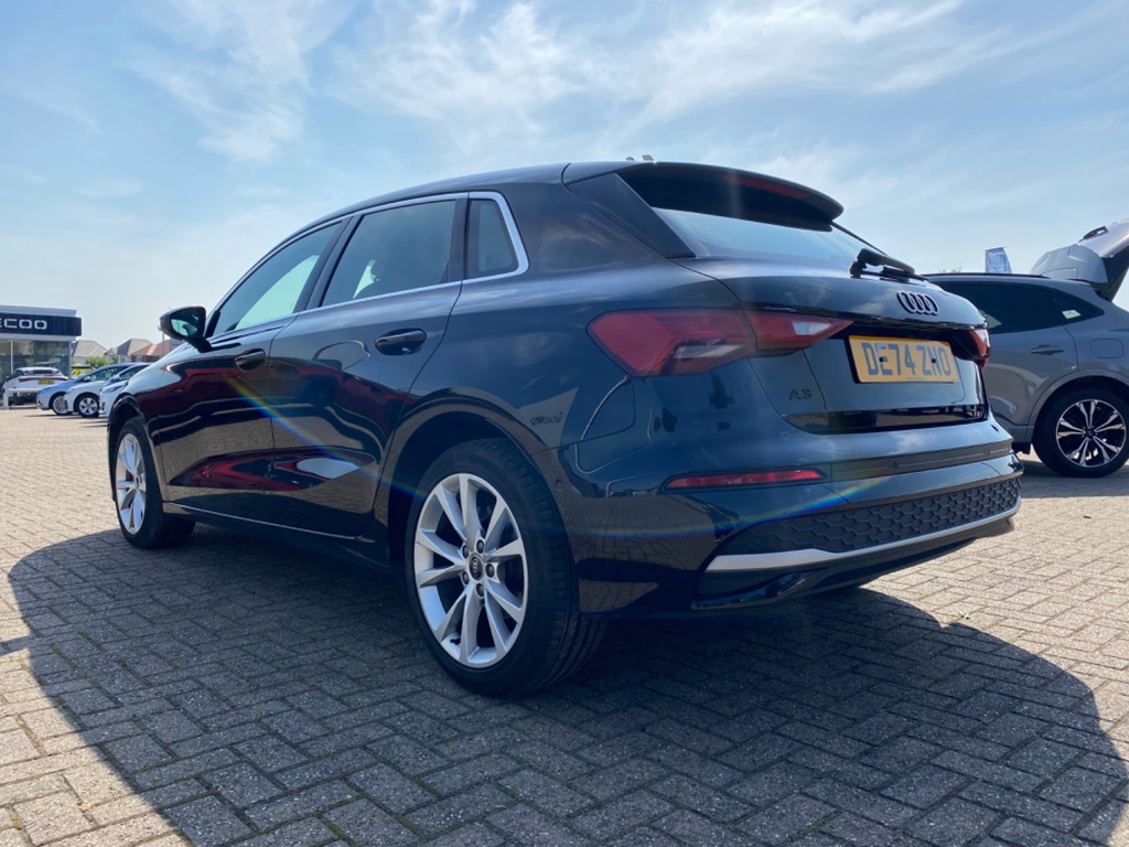 Audi A3 30 Tfsi Sport DE74ZNO Black #6
