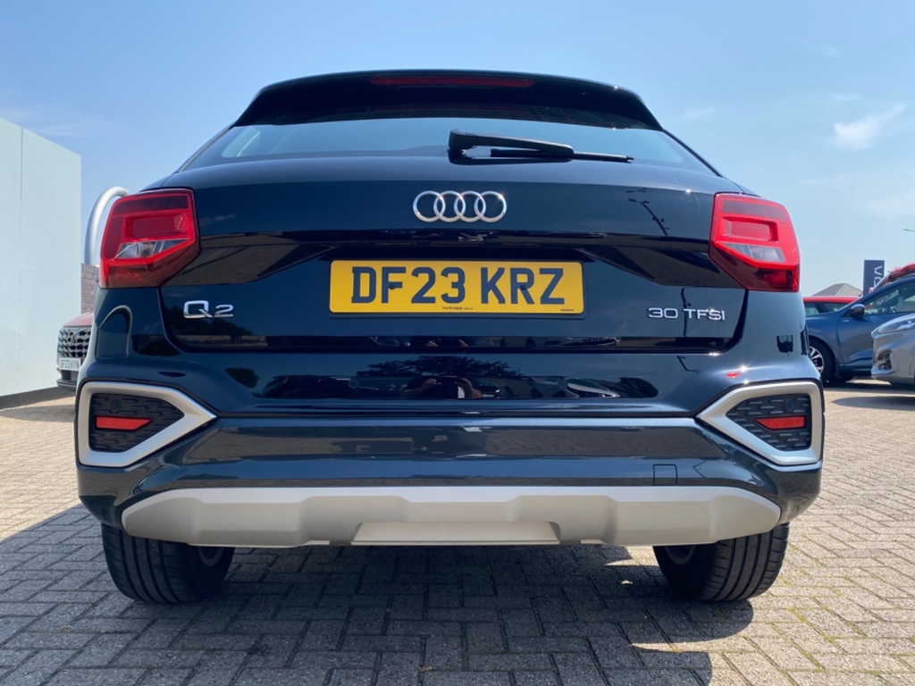 Audi Q2 30 Tfsi Sport DF23KRZ Black #5