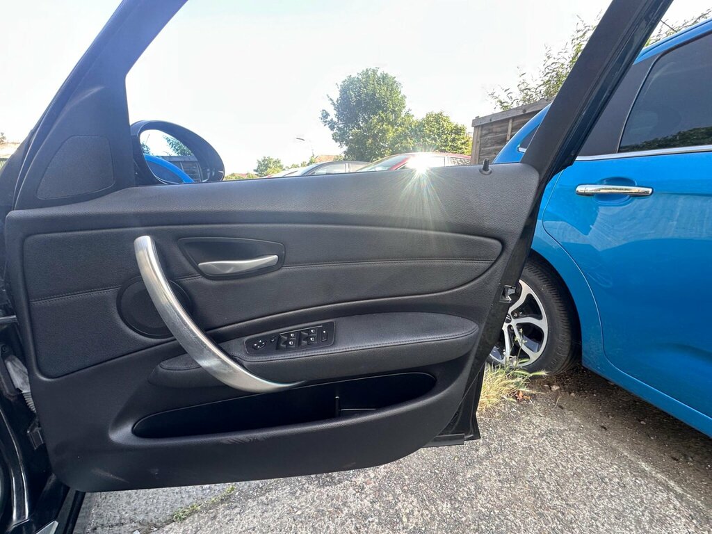 BMW 1 Series 118D Sport Blue #16