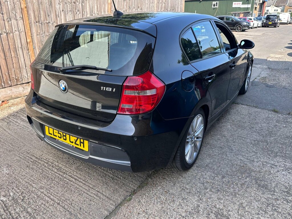 BMW 1 Series 118D Sport Blue #4