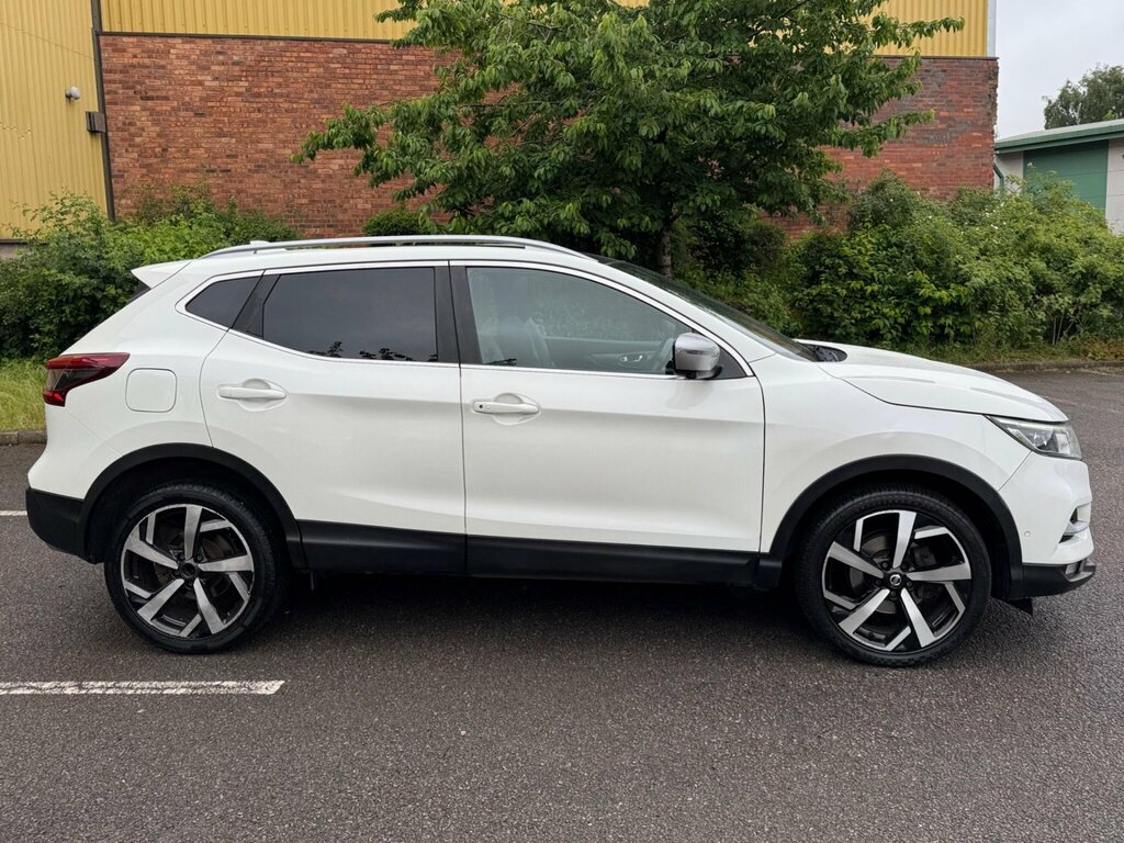 Nissan Qashqai 1.6 Dci Tekna Xtron Euro 6 Ss ML67LCN White #4