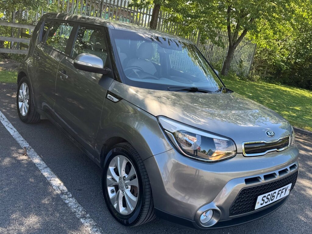 Kia Soul 1.6 Crdi Connect Plus Euro 6 Silver #2