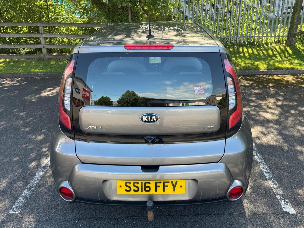 Kia Soul 1.6 Crdi Connect Plus Euro 6 Silver #6