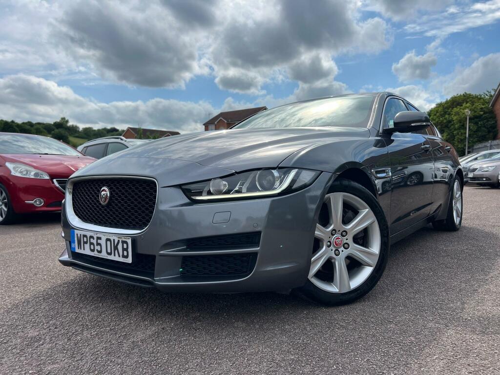 Jaguar XE 2.0 Gtdi Portfolio Euro 6 Ss WP65OKB Grey #4