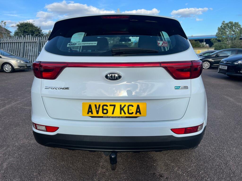 Kia Sportage 1.6 Gdi 1 Euro 6 Ss AV67KCA White #6