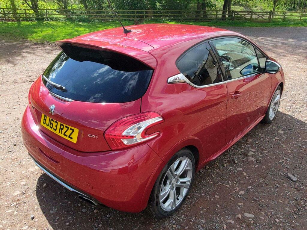 Peugeot 208 1.6 Thp Gti Euro 5 Red #2