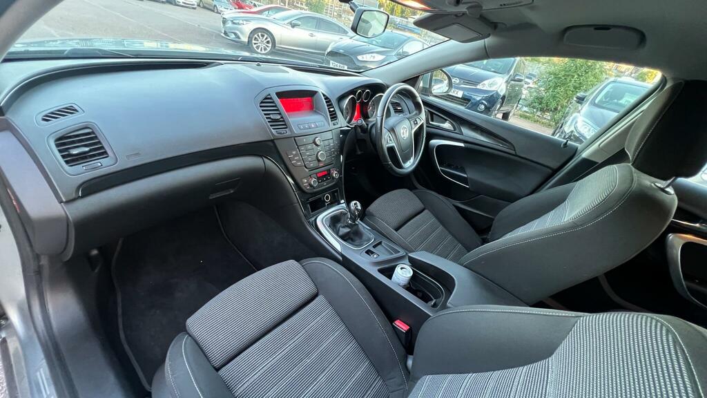 Vauxhall Insignia Hatchback Red #82