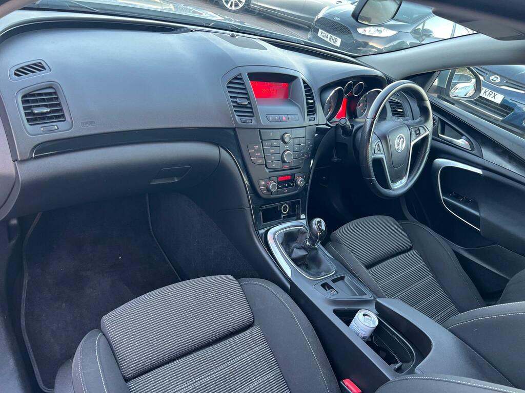 Vauxhall Insignia Hatchback Red #25