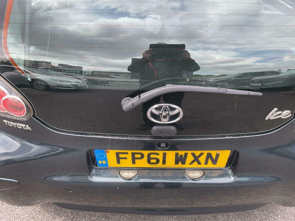 Toyota Aygo Hatchback Red #9