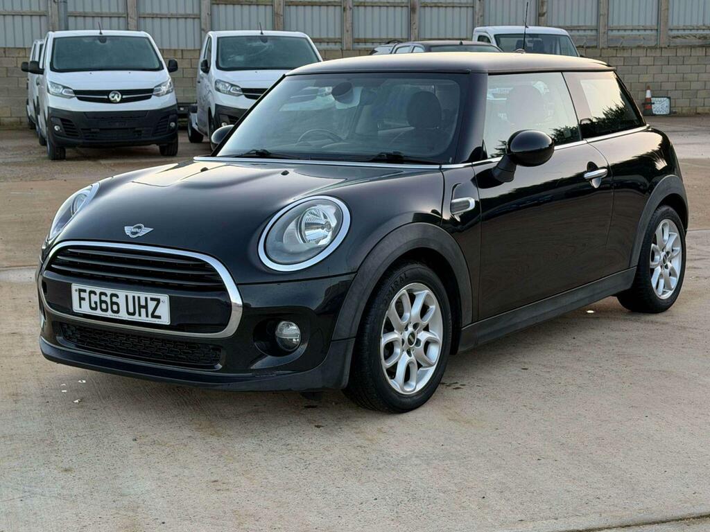 Mini Hatch 1.5 Cooper Euro 6 Ss FG66UHZ Black #3