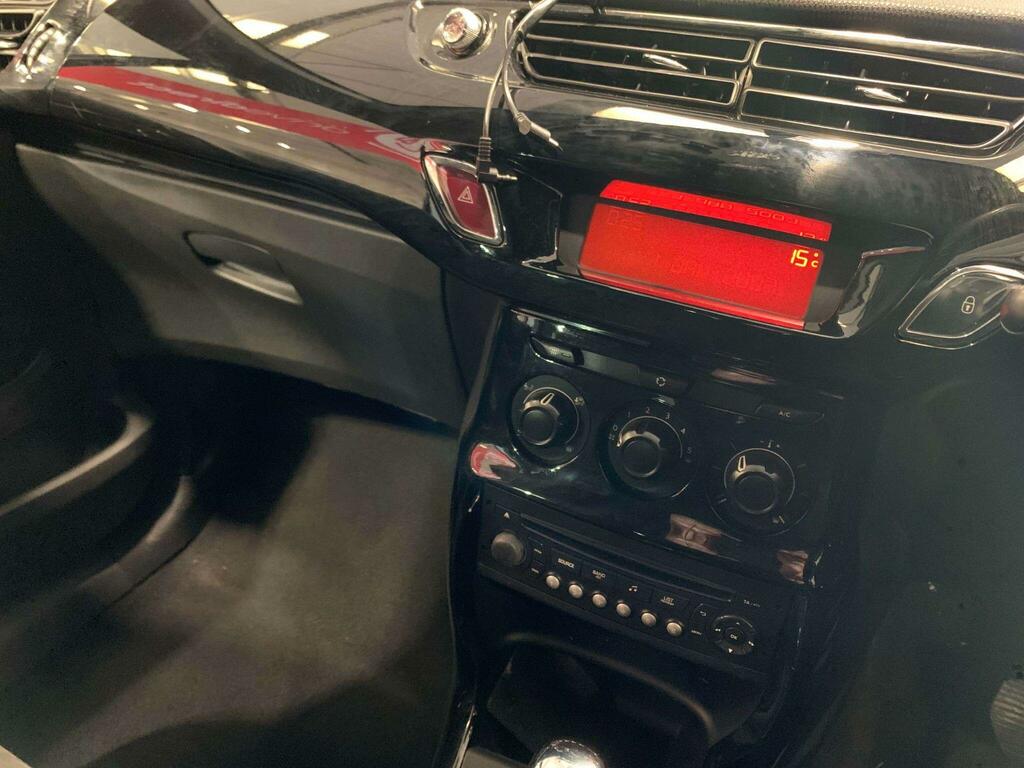 Citroen DS3 Hatchback 1.6 Vti Dstyle 201363 Black #35