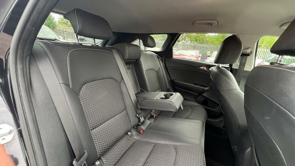 Kia Ceed 1.4T Gdi Isg Gt-line Red #32