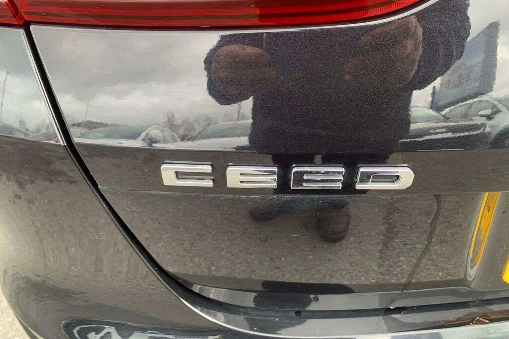 Kia Ceed 1.4T Gdi Isg Gt-line Red #78