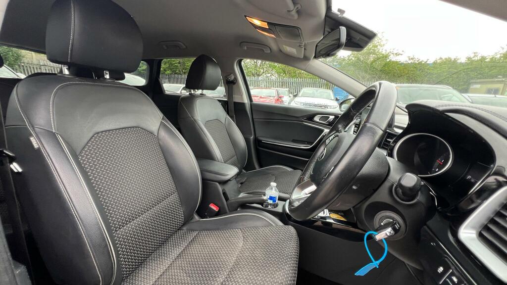 Kia Ceed 1.4T Gdi Isg Gt-line Red #29