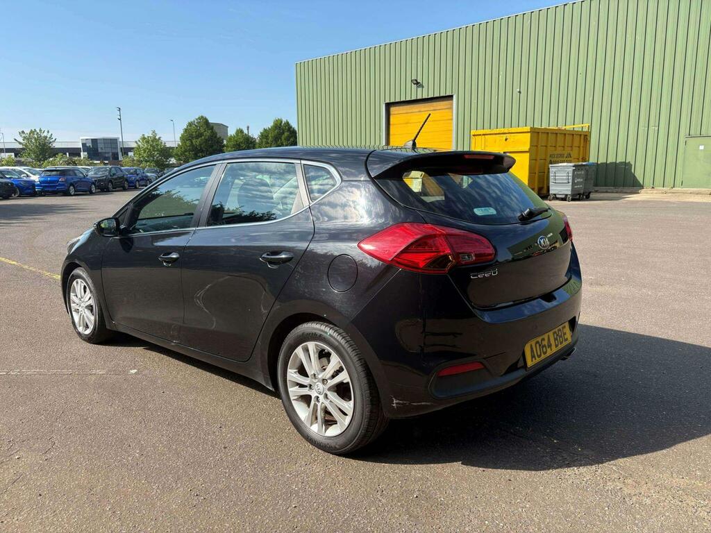 Kia Ceed 1.6 Crdi Ecodynamics 2 Euro 5 Ss Black #4