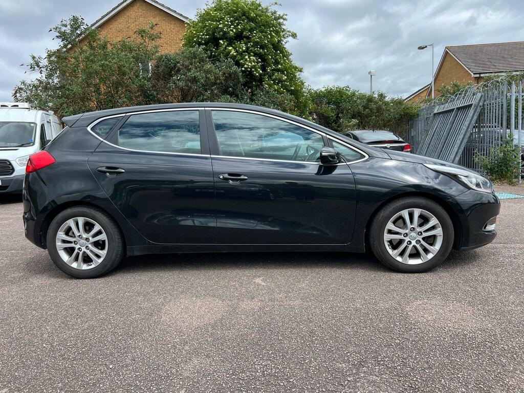 Kia Ceed 1.6 Crdi Ecodynamics 4 Tech Sportswagon White #21