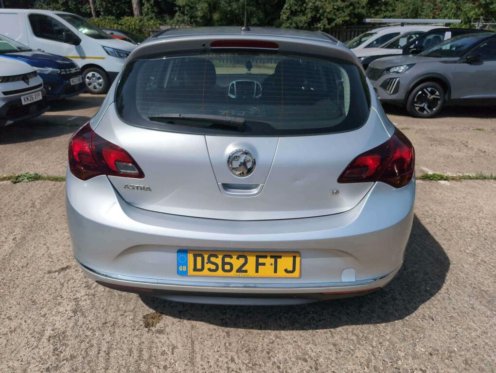 Vauxhall Astra 1.6 16V Sri Euro 5 Silver #6