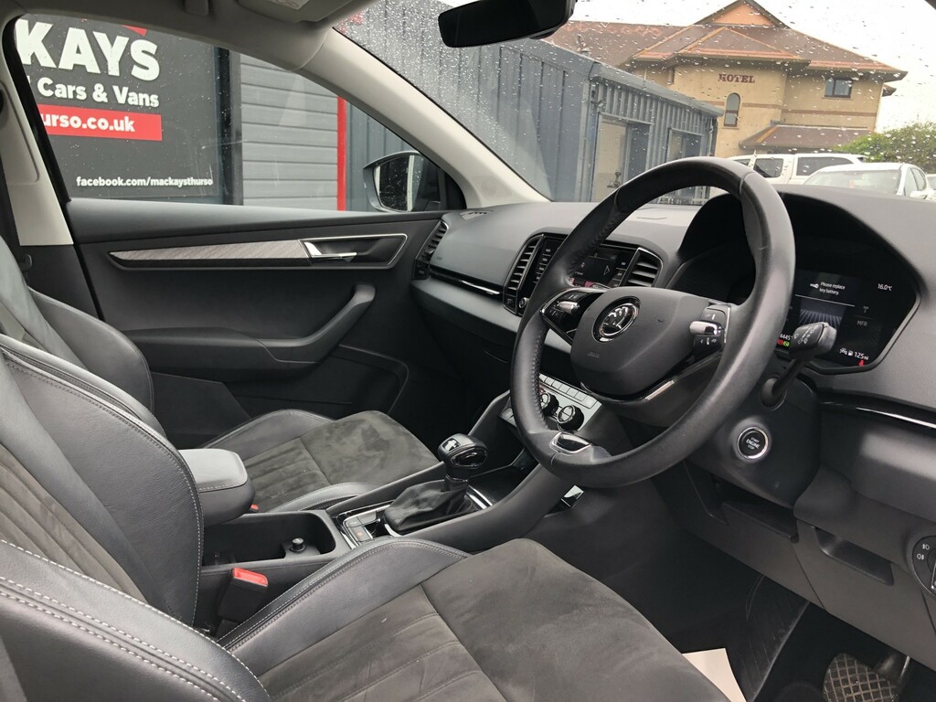 Skoda Karoq Suv 1.5 Tsi Act Se L 2023 VU23MKV Black #6
