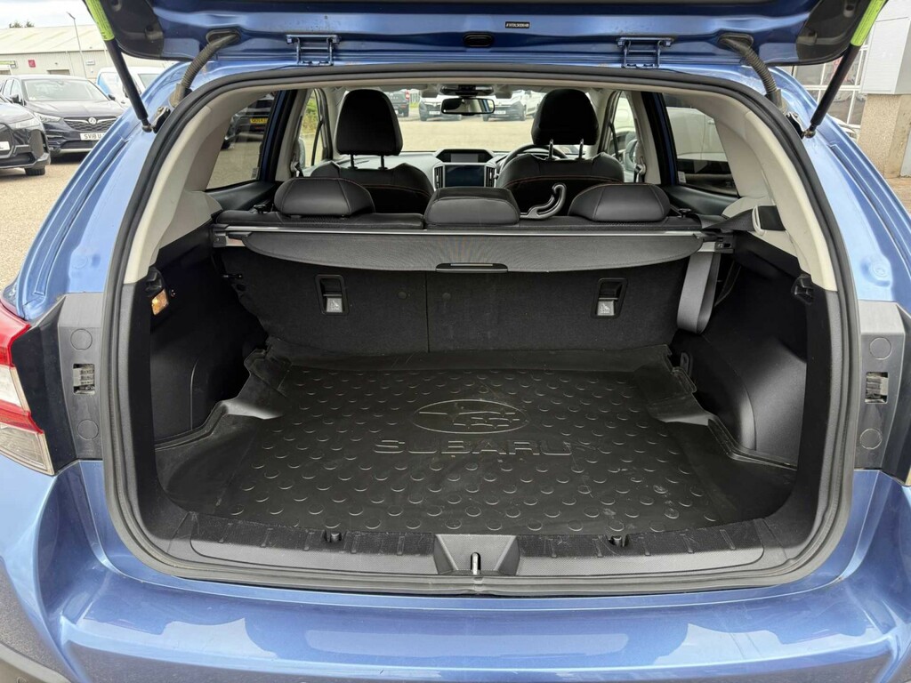 Subaru XV 2.0I E-boxer Se Premium Lineartronic Blue #9