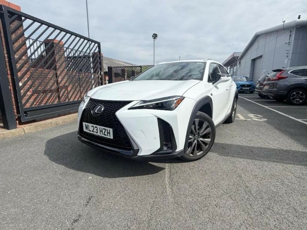 Lexus UX 2.0 250H F Sport Design White