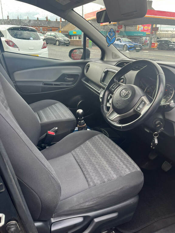 Toyota Yaris 1.4 D-4d Icon Black #6