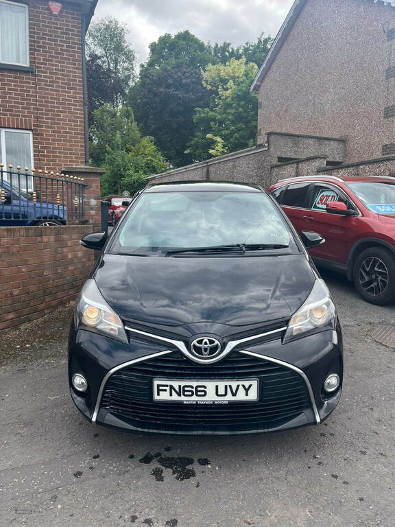 Toyota Yaris 1.4 D-4d Icon Black #2