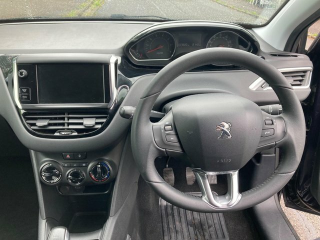 Peugeot 208 1.6L Feline Silver #16