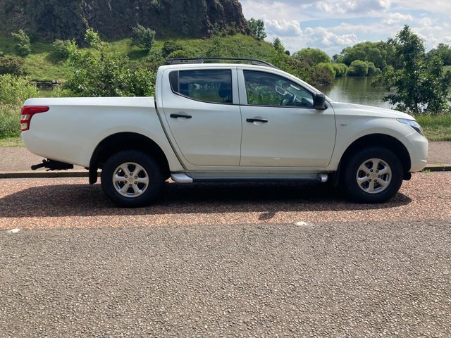 Mitsubishi L200 2017 2.4 Di-d Dc 4Life 4Wd Euro 6 Ss White #2