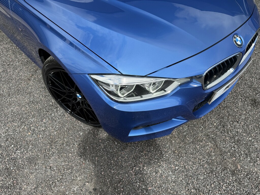 BMW 3 Series Estate 2.0 320D M Sport Touring 2017 JC04WAT Blue #2